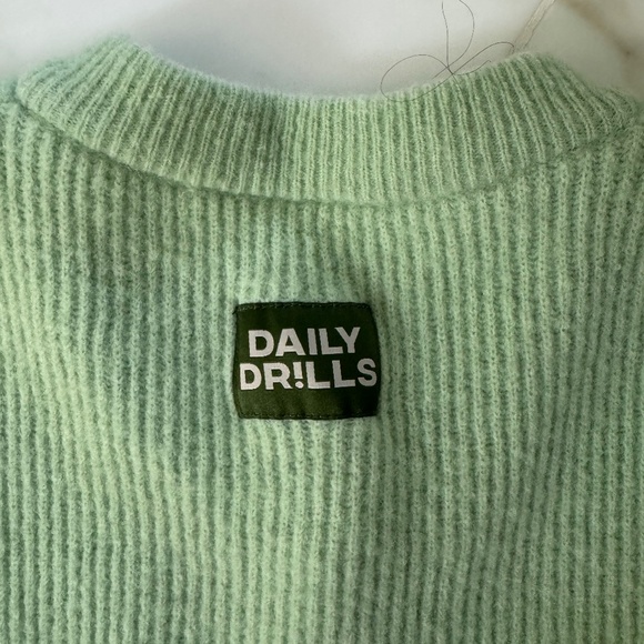 Daily Drills Mint - light green like new XS/SM - Picture 5 of 8